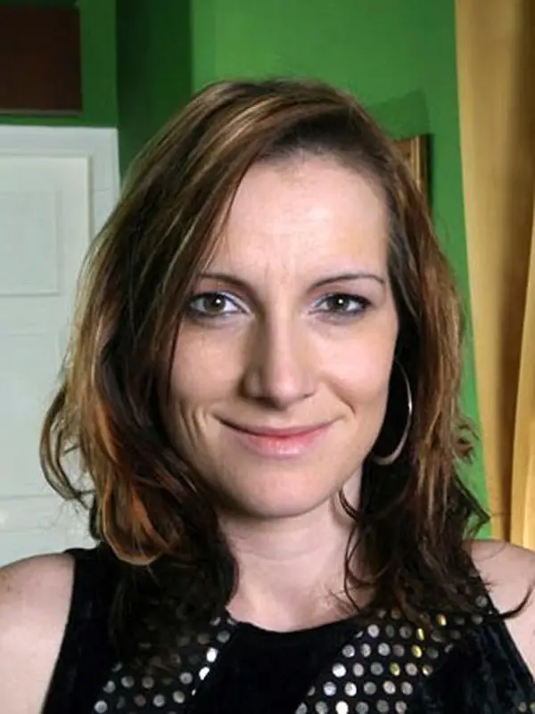 Ella (Textilreinigerin) liebt die Reiterstellung