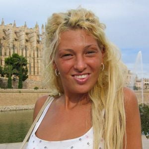 Blondes versautes Luder auf Mallorca